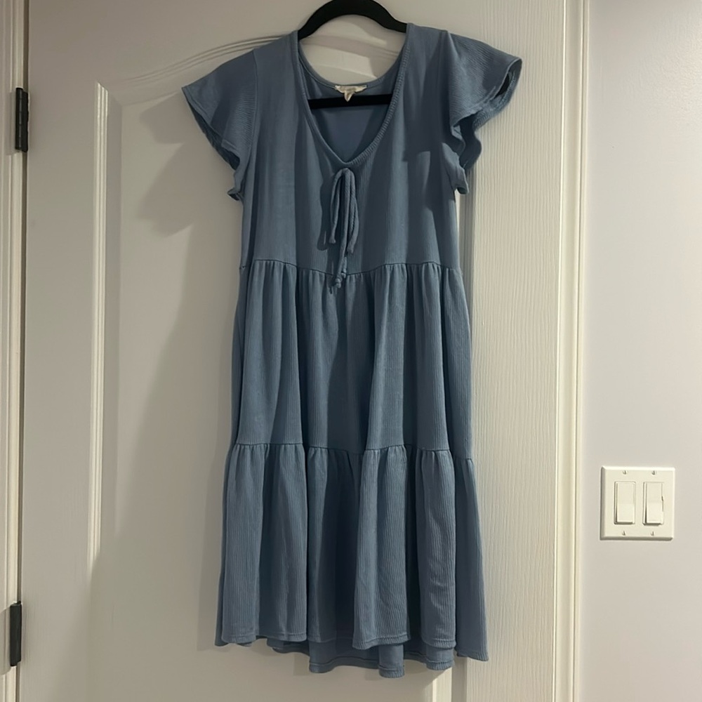 blue flowy dress